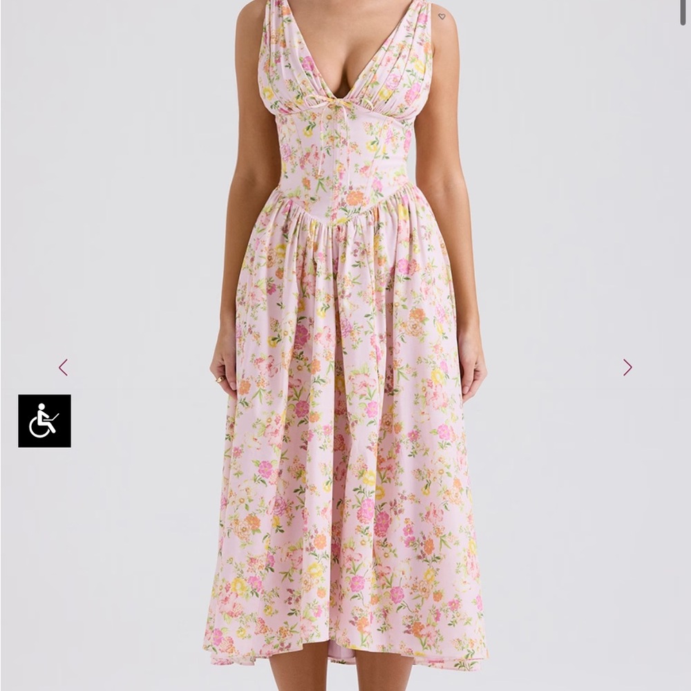 Emmelina dress

Pink Meadow Print Cotton Corset Sundress